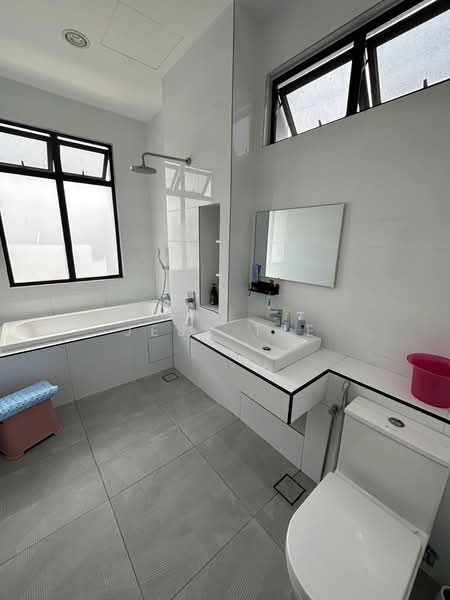 Bungalow for Sale in Eco Grandeur (Puncak Alam) - Jess Tee - Bathroom - PropertyGuru.com.my