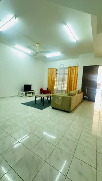 Rumah Teres 2 Tingkat untuk Dijual di Taman Polo Indera Mahkota 8 (Kuantan) - Aiman Bin Hasnan - Living Room - PropertyGuru.com.my