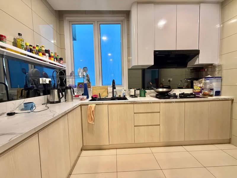 Servis Apartment untuk Dijual di Uptown Residences - Izzat Zamros - PropertyGuru.com.my