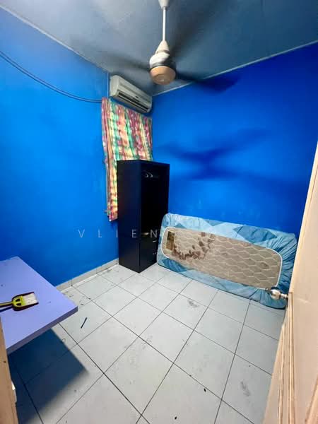 Flat for Sale at Bandar Baru Permas Jaya - Vlien Lua - PropertyGuru.com.my