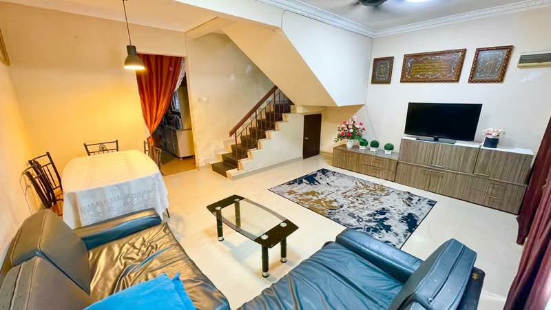 Rumah Teres 2 Tingkat untuk Dijual di TAMAN PUCHONG UTAMA (Puchong) - Prem Kumar - Living Room - PropertyGuru.com.my