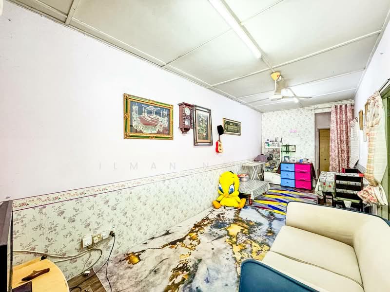 Rumah Teres 1 Tingkat untuk Dijual di Taman Cheras Perdana (Cheras) - Ilman Nahri - Living Room - PropertyGuru.com.my