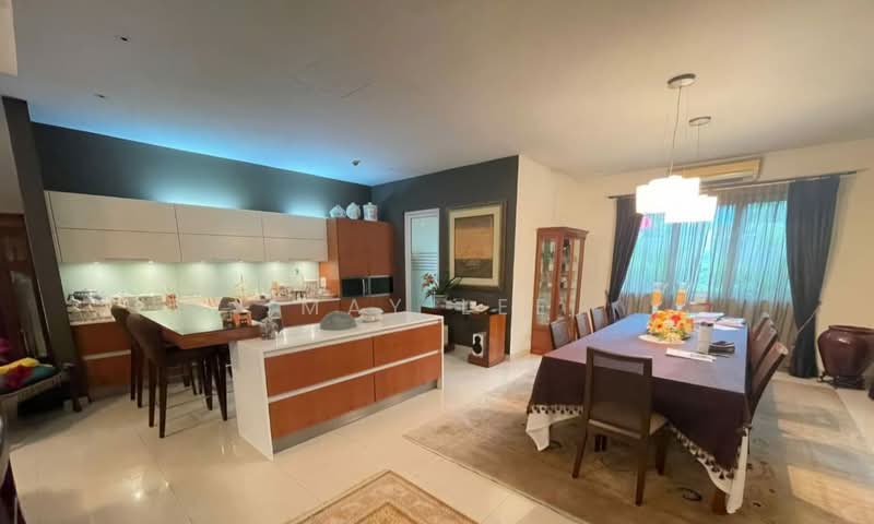 3-storey Terraced House for Sale in Duta Tropika (Batu) - May Lee - Kitchen - PropertyGuru.com.my