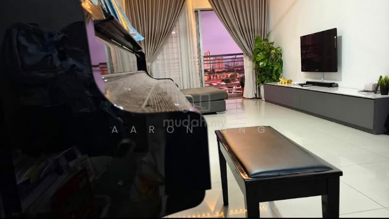 Kondominium untuk Dijual di Casa Idaman - Aaron Ong - Living Room - PropertyGuru.com.my