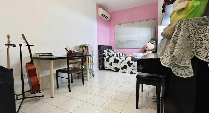 Kondominium untuk Dijual di Casa Idaman - Aaron Ong - Bedroom - PropertyGuru.com.my