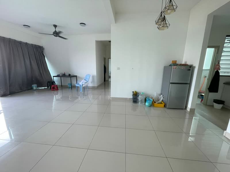 Kondominium untuk Dijual di Skyvilla @ D'Island - Kelvin Pook - Living Room - PropertyGuru.com.my
