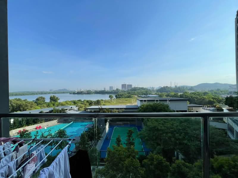Kondominium untuk Dijual di Skyvilla @ D'Island - Kelvin Pook - Balcony - PropertyGuru.com.my