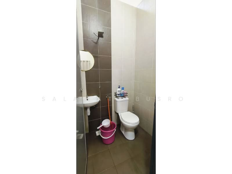 1-storey Terraced House for Sale in Kampung Lombong (Shah Alam) - Salawati Busro - Bathroom - PropertyGuru.com.my