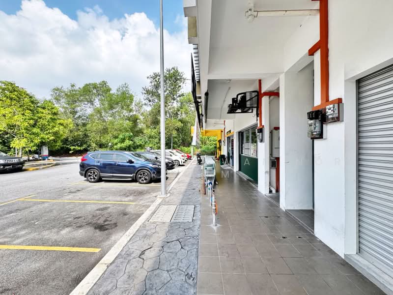 Shop / Office for Rent in Bandar Bukit Mahkota (Bangi) - Herman Sazwan Nor Rahim - Exterior - PropertyGuru.com.my