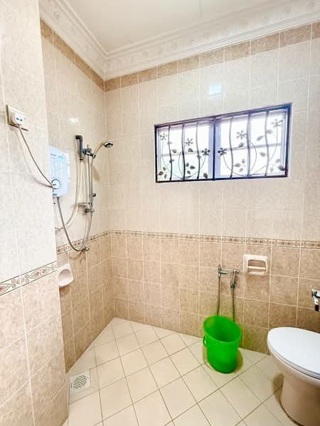 Rumah Berkembar untuk Dijual di D'Kayangan (Shah Alam) - Amzar Faiz - PropertyGuru.com.my