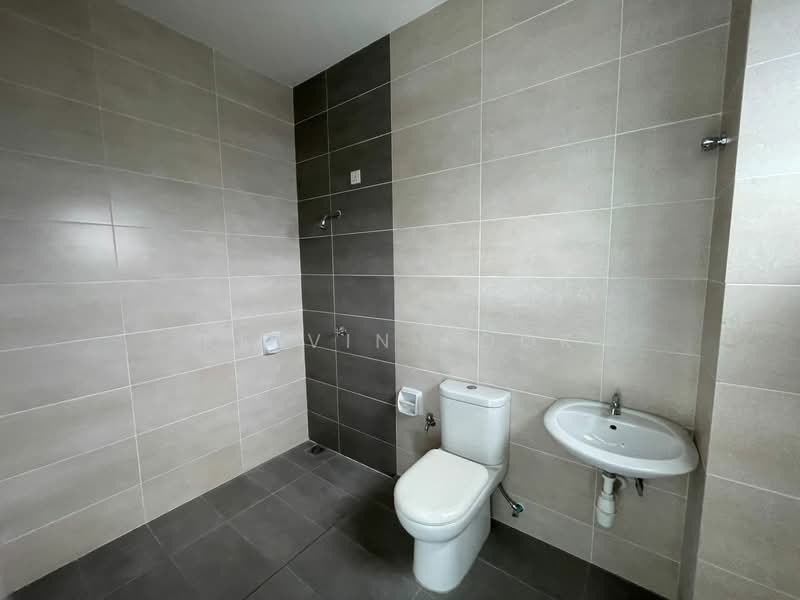 Rumah Teres 2 Tingkat untuk Dijual di Dengkil (Selangor) - Kelvin Pook - Bathroom - PropertyGuru.com.my
