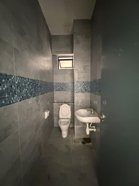 Kilang untuk Disewa di Pasir Gudang (Johor) - Pauline Ng - Bathroom - PropertyGuru.com.my