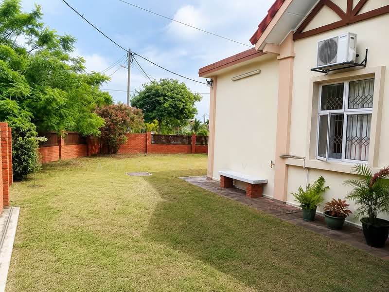 Bungalow for Sale in Pantai Sepang Putra (Sepang) - Amy Oktavia - Exterior - PropertyGuru.com.my