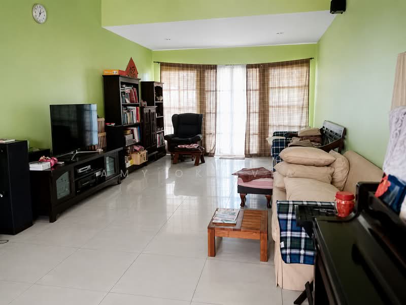 Bungalow for Sale in Pantai Sepang Putra (Sepang) - Amy Oktavia - Living Room - PropertyGuru.com.my