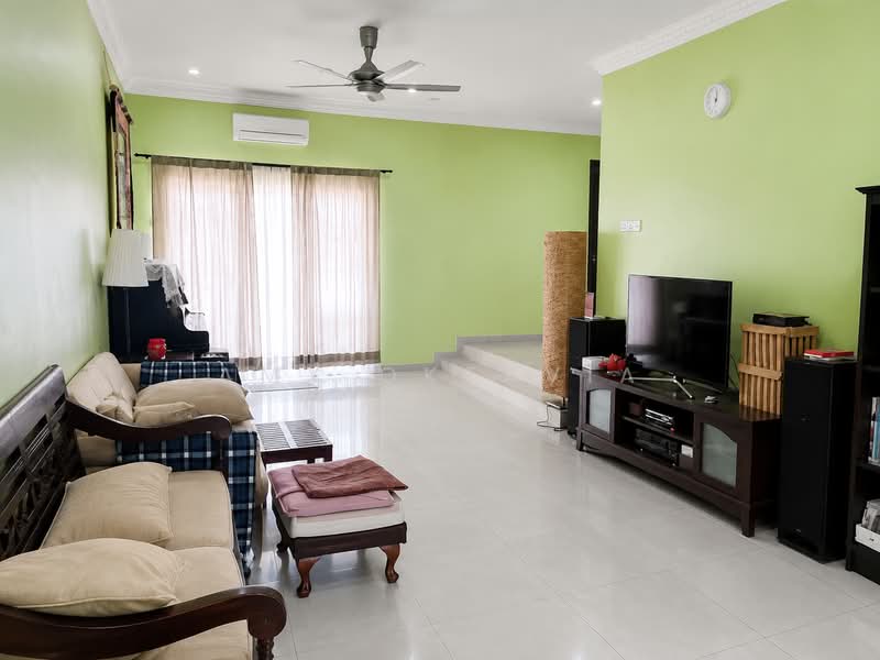 Bungalow for Sale in Pantai Sepang Putra (Sepang) - Amy Oktavia - Living Room - PropertyGuru.com.my