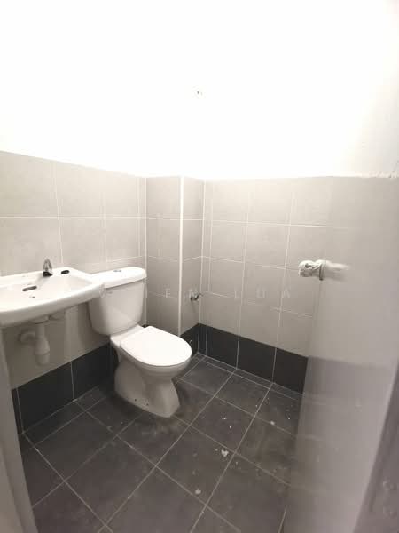 Townhouse for Sale in Taman Iris (Kulai) - Vlien Lua - PropertyGuru.com.my