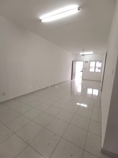 Townhouse for Sale in Taman Iris (Kulai) - Vlien Lua - PropertyGuru.com.my