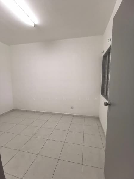 Townhouse for Sale in Taman Iris (Kulai) - Vlien Lua - PropertyGuru.com.my