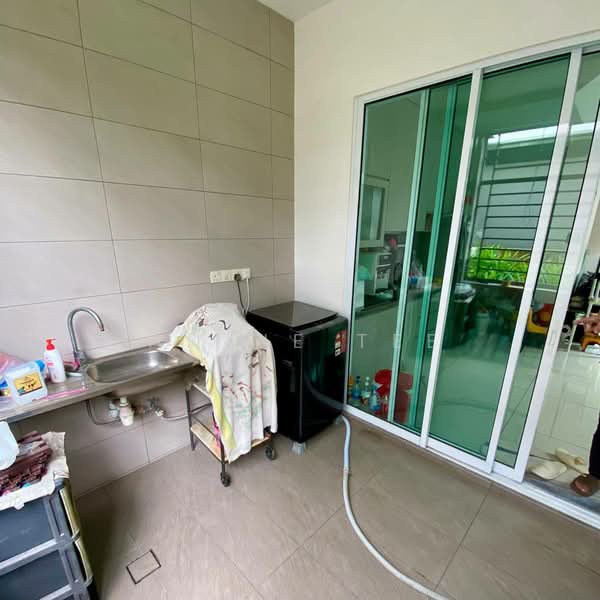 Rumah Berkembar untuk Dijual di Senibong (Permas Jaya) - Annie Tee - PropertyGuru.com.my
