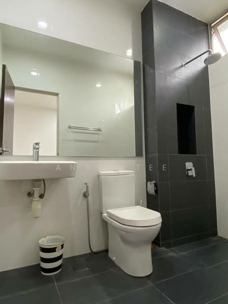 Rumah Berkembar untuk Dijual di Senibong (Permas Jaya) - Annie Tee - PropertyGuru.com.my