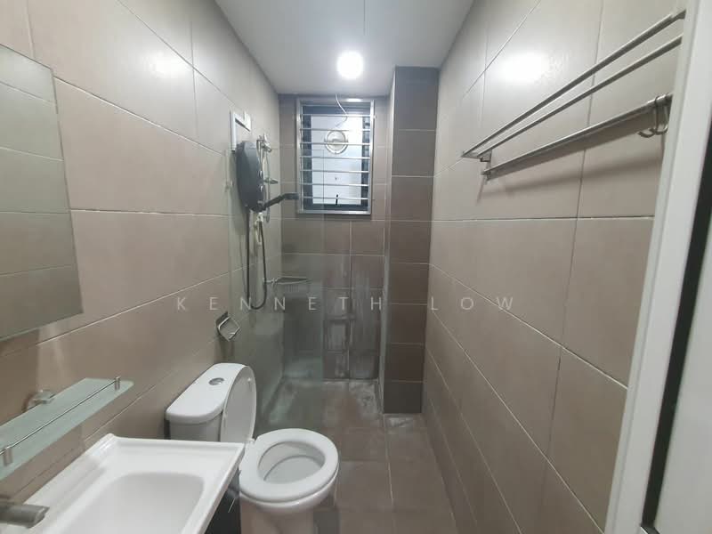 Condominium for Rent at Sutera Pines - Kenneth Low - Bathroom - PropertyGuru.com.my