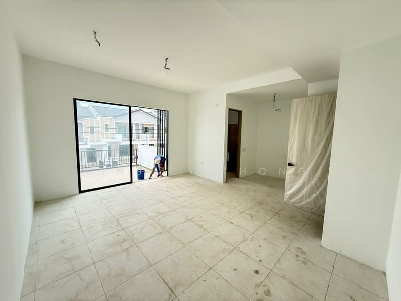 Rumah Teres 2 Tingkat untuk Dijual di Panorama Lapangan Perdana (Ipoh) - Ainsley Thong - Living Room - PropertyGuru.com.my