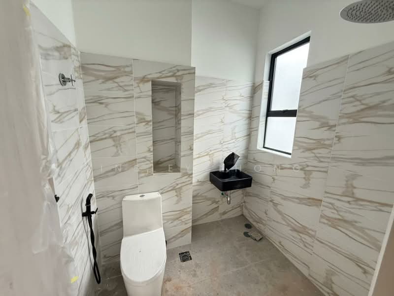 Rumah Teres 2 Tingkat untuk Dijual di Panorama Lapangan Perdana (Ipoh) - Ainsley Thong - Bathroom - PropertyGuru.com.my