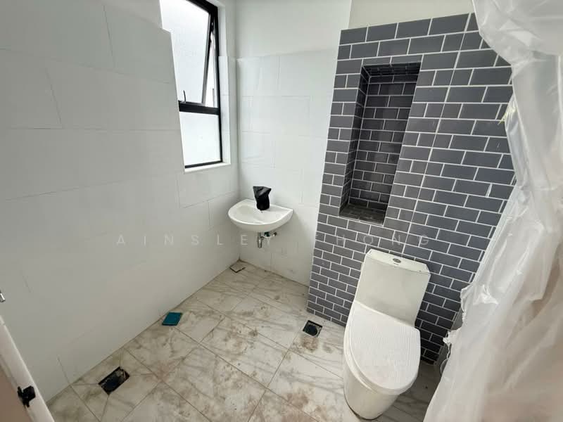 Rumah Teres 2 Tingkat untuk Dijual di Panorama Lapangan Perdana (Ipoh) - Ainsley Thong - Bathroom - PropertyGuru.com.my