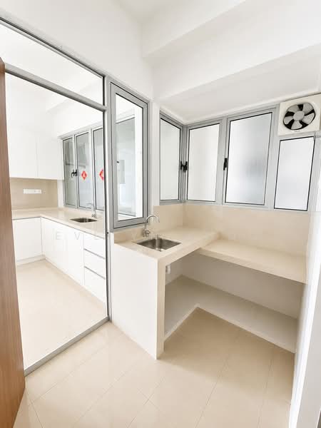 Kondominium untuk Dijual di Villa Crystal - Evelyn Khoo - Kitchen - PropertyGuru.com.my