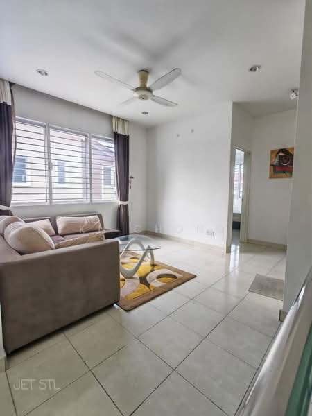 Rumah Teres 2 Tingkat untuk Dijual di Setia Indah 12 (Setia Alam) - KH Chong - Living Room - PropertyGuru.com.my