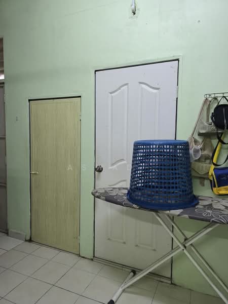 1-storey Terraced House for Sale in Taman Seri Jenaris (Tikam Batu) - Aswad . - Interior - PropertyGuru.com.my