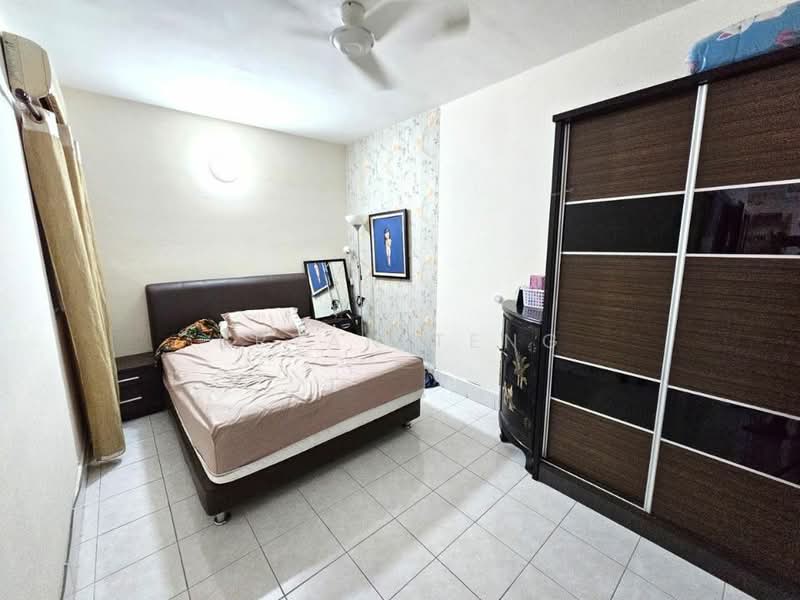 Condominium for Sale at Greenlane Park - Bryan Teng - Bedroom - PropertyGuru.com.my