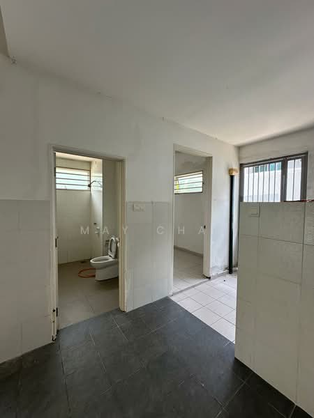 3-storey Terraced House for Sale in Taman Nadayu 92 (Kajang) - May Chan - Bathroom - PropertyGuru.com.my