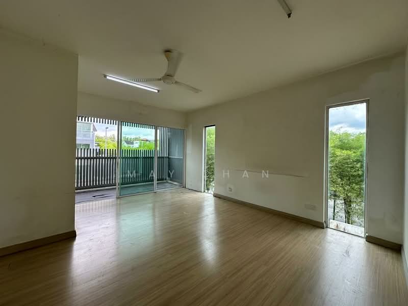 3-storey Terraced House for Sale in Taman Nadayu 92 (Kajang) - May Chan - Living Room - PropertyGuru.com.my