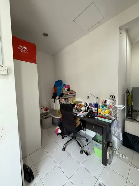2-storey Terraced House for Sale in Taman Lestari Putra (Seri Kembangan) - Lilian Tan - Study - PropertyGuru.com.my