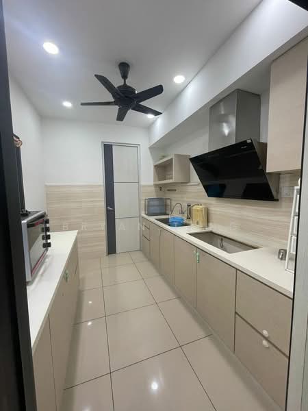 Kondominium untuk Dijual di Platinum III - Bryan Teng - Kitchen - PropertyGuru.com.my