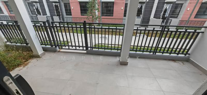 2-storey Terraced House for Rent in Shah Alam (Selangor) - Maple Kok - Balcony - PropertyGuru.com.my