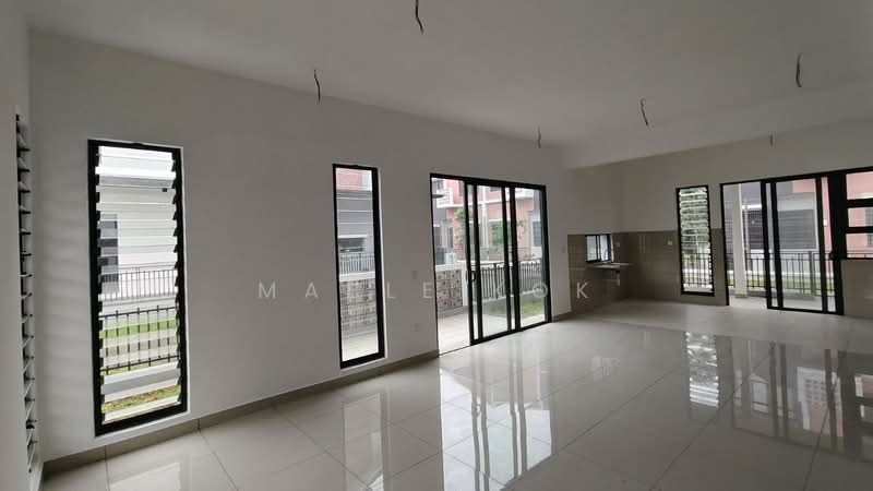 Rumah Teres 2 Tingkat untuk Disewa di Elmina (Shah Alam) - Maple Kok - Living Room - PropertyGuru.com.my
