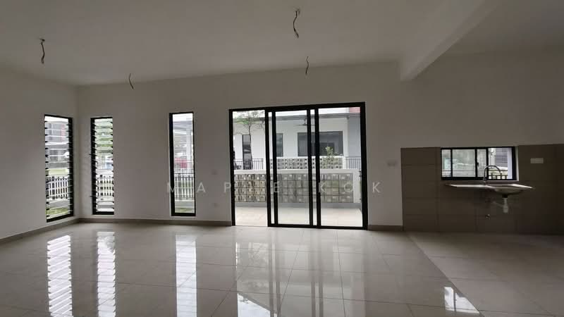 Rumah Teres 2 Tingkat untuk Disewa di Elmina (Shah Alam) - Maple Kok - Living Room - PropertyGuru.com.my