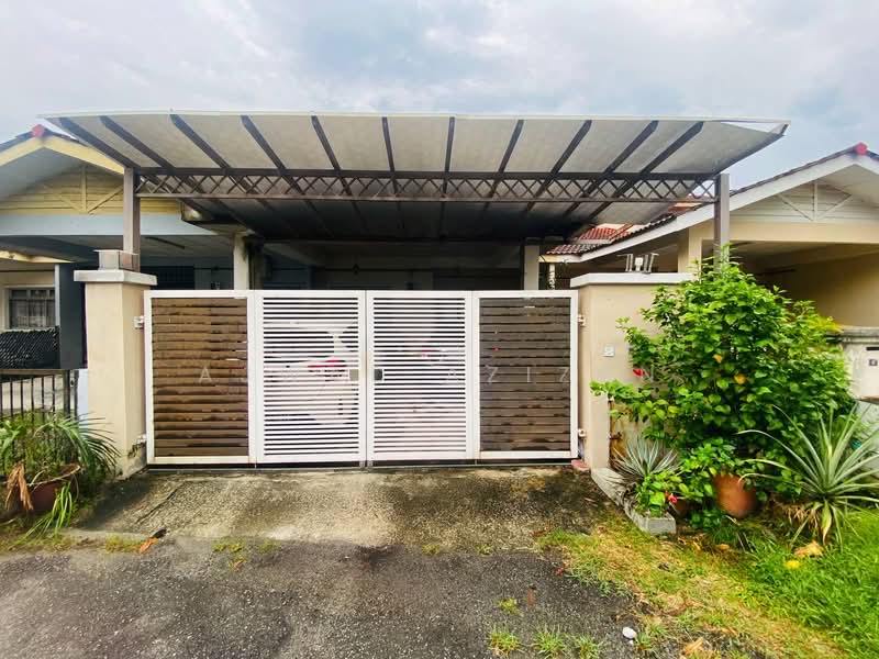 Rumah Teres 1 Tingkat untuk Dijual di Taman Ixora (Sepang) - Ajwad Azizan - PropertyGuru.com.my