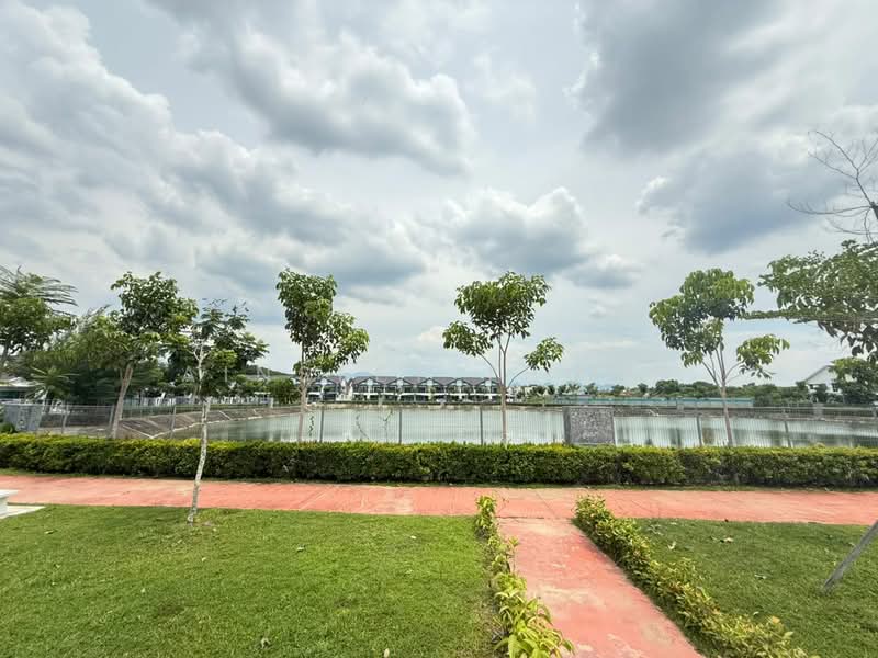 2-storey Terraced House for Sale in Ipoh (Perak) - Ainsley Thong - Garden - PropertyGuru.com.my