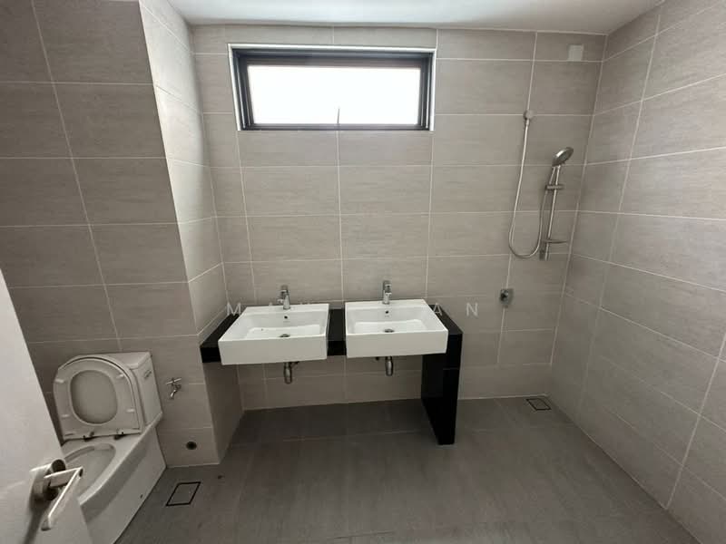3-storey Terraced House for Sale in Bandar Teknologi Kajang (Kajang) - May Chan - Bathroom - PropertyGuru.com.my