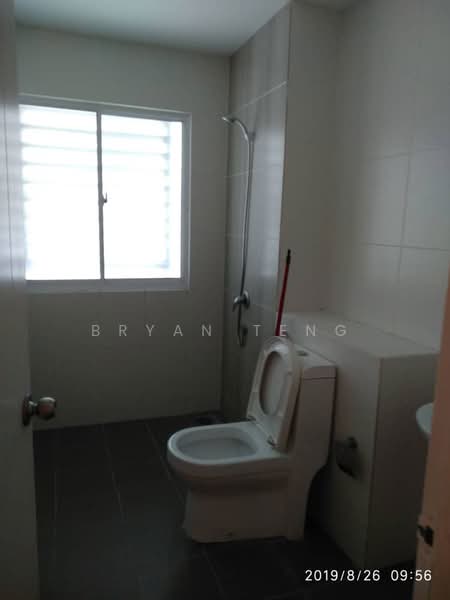 Rumah Berkembar untuk Dijual di Sunway Cassia (Batu Maung) - Bryan Teng - Bathroom - PropertyGuru.com.my