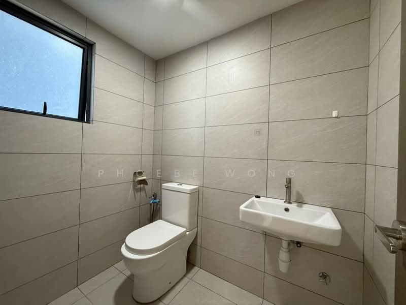 Kondominium untuk Disewa di Armani Residence Sg Long - Phoebe Wong - Bathroom - PropertyGuru.com.my