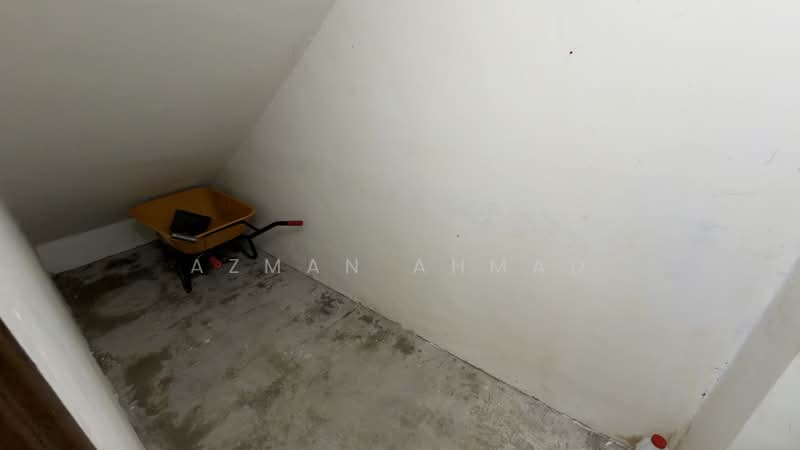 Rumah Teres 2 Tingkat untuk Dijual di Sepang (Selangor) - Azman Ahmad - PropertyGuru.com.my