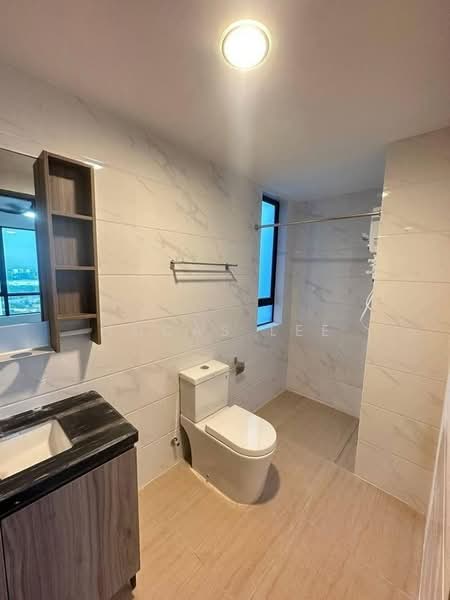 Service Residence for Sale at Country Garden Central Park - Lucas Lee - Bathroom - PropertyGuru.com.my