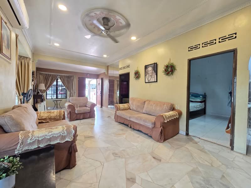 Rumah Teres 1 Tingkat untuk Dijual di Port Klang (Pelabuhan Klang) (Selangor) - Shereen Tan - Living Room - PropertyGuru.com.my