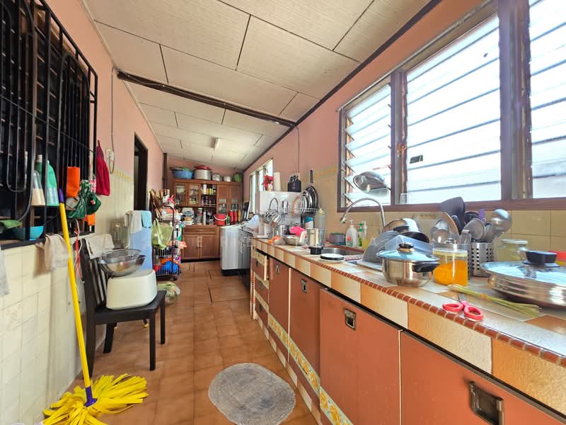 Rumah Teres 1 Tingkat untuk Dijual di Port Klang (Pelabuhan Klang) (Selangor) - Shereen Tan - Kitchen - PropertyGuru.com.my