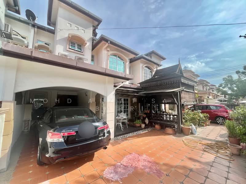 2-storey Terraced House for Sale in Usj 2 (Subang Jaya) - Mohd Aizat Saiful Bahri - Exterior - PropertyGuru.com.my