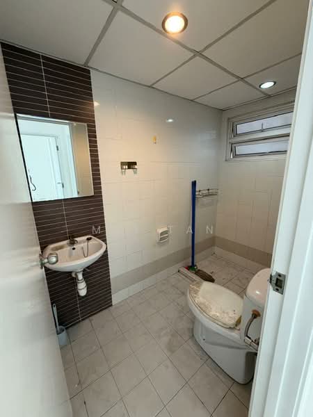 Kondominium untuk Dijual di The Spring - May Tan - Bathroom - PropertyGuru.com.my
